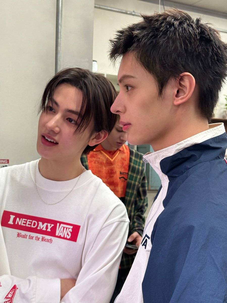 seonghyeon pics tweet media