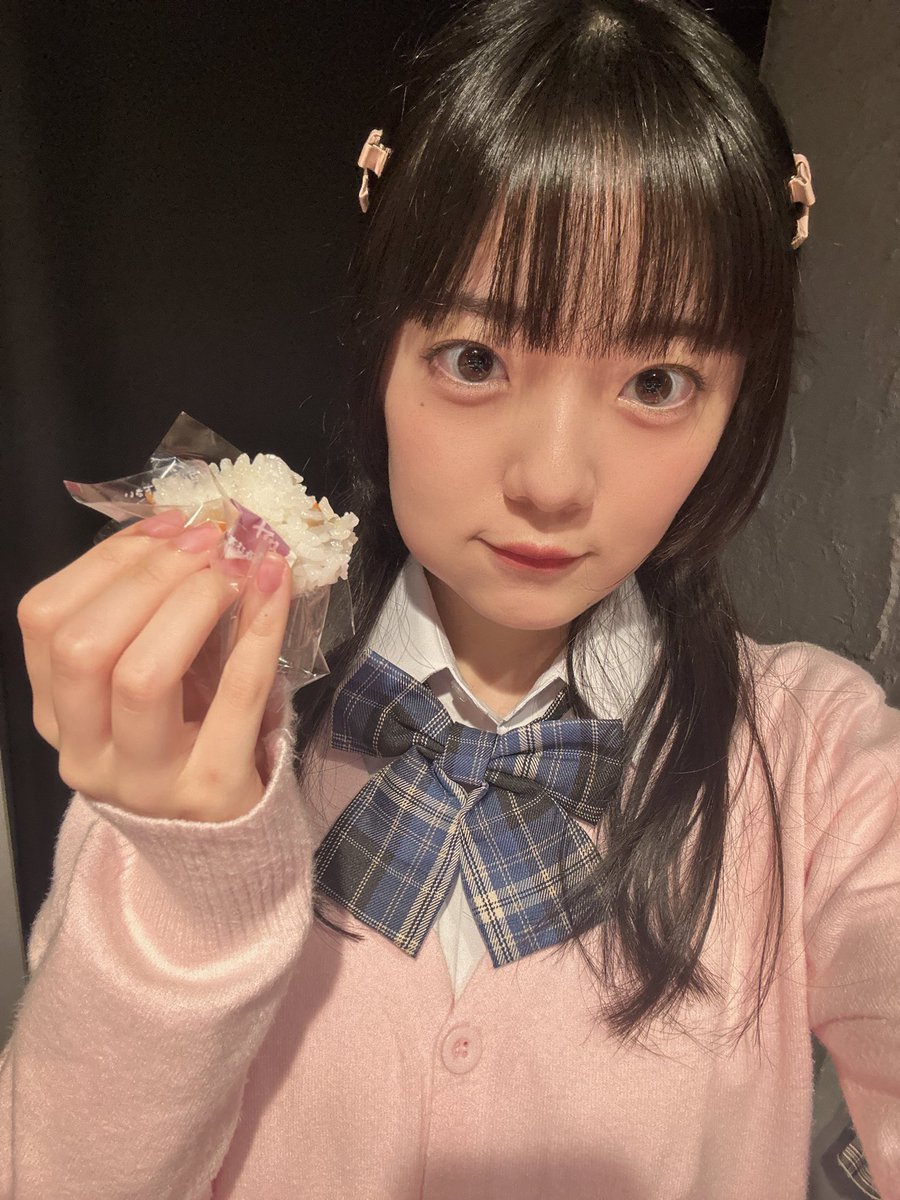 inui_kotoko's tweet photo. #クロコ学園
千秋楽ありがとうございました！
稽古期間含めて、マホを通してたくさん青春させていただきました🌸
全公演とっても楽しかったです！
めでたしめでたし👏 https://t.co/kdvH0xzJm1