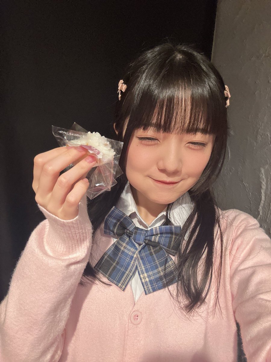 inui_kotoko's tweet photo. #クロコ学園
千秋楽ありがとうございました！
稽古期間含めて、マホを通してたくさん青春させていただきました🌸
全公演とっても楽しかったです！
めでたしめでたし👏 https://t.co/kdvH0xzJm1