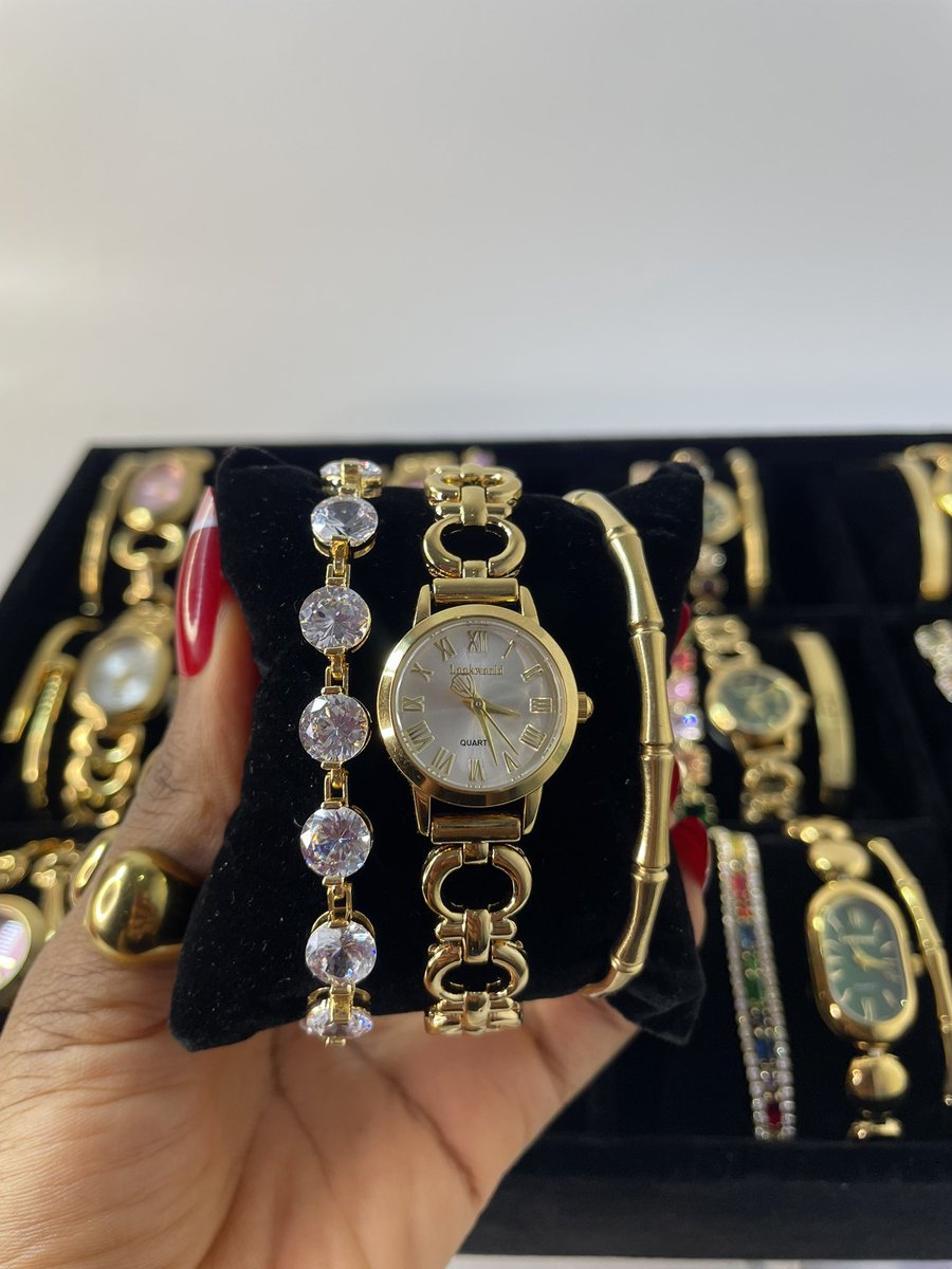 Miss Dee ✨💫 D Jewelry Plug tweet media