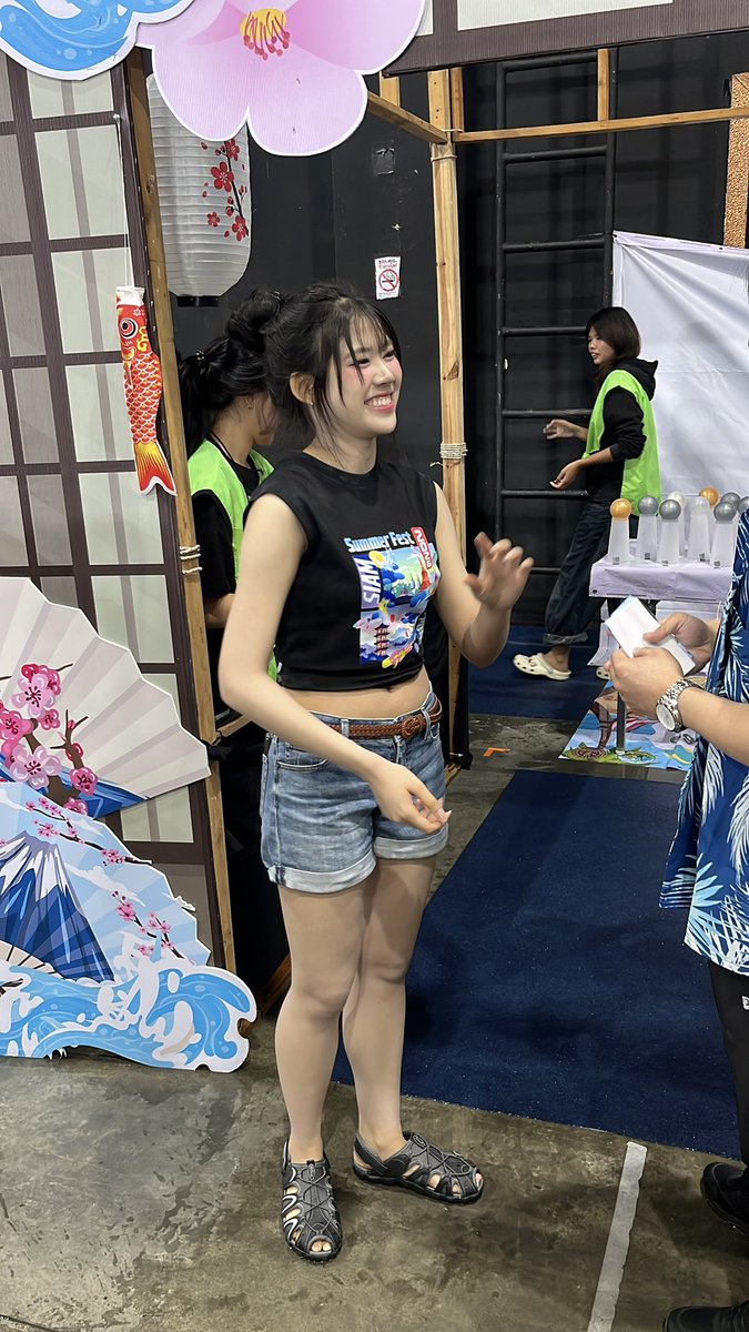 Living My Life tweet media