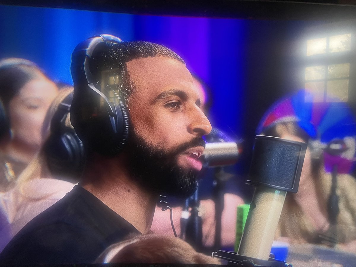 Poopsnoop tweet media