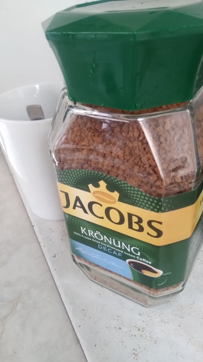 Giftmyman's tweet photo. @mr_shimmy Jacobs Krönung Decaf https://t.co/rSvaWykodx