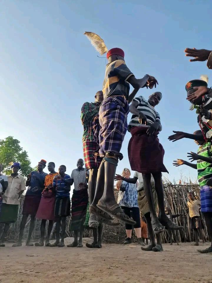 realFelixOnen's tweet photo. Community based Tourism (CBT)

Community based Tourism is not about creating tourism products for communities. It's about enabling communities to tell their own stories to the world. In I research papers and development programs, Community based Tourism (CBT) https://t.co/VoXWeH2a01