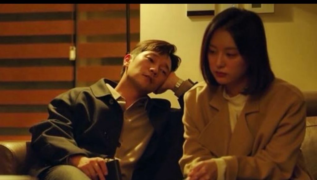 مينـاري tweet media