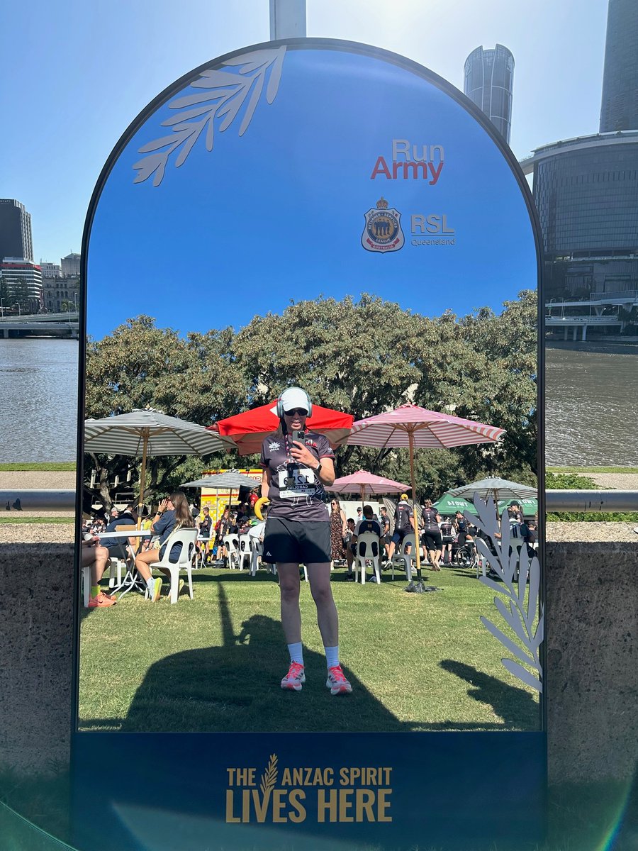 balbuena's tweet photo. Started this Sunday with a great run: Run Army 10k in 1:05:25 https://t.co/cSGeL2Nt9N