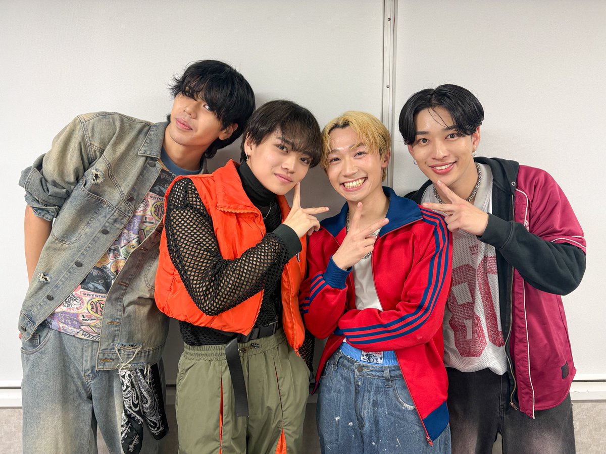 NJS_STAFF's tweet photo. ■ NEW JPN SWING LAST LIVE ■
ありがとうございました！

今後それぞれの道を歩んでいきます！

これからも応援よろしくお願いいたします🙇‍♂️

#NEWJPNSWING #NJS https://t.co/T7GAfA10ZO
