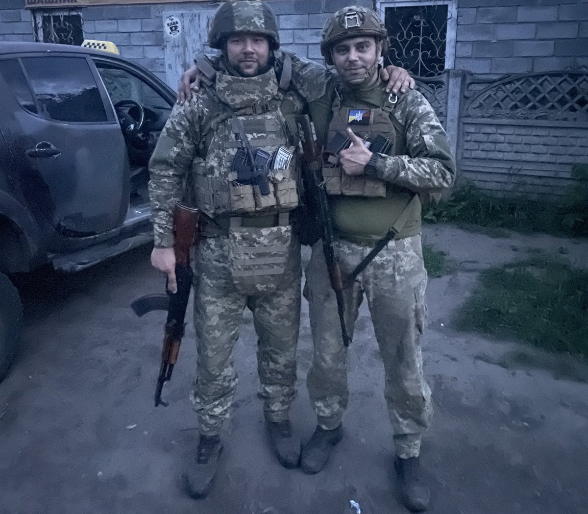 Alex Bond tweet media