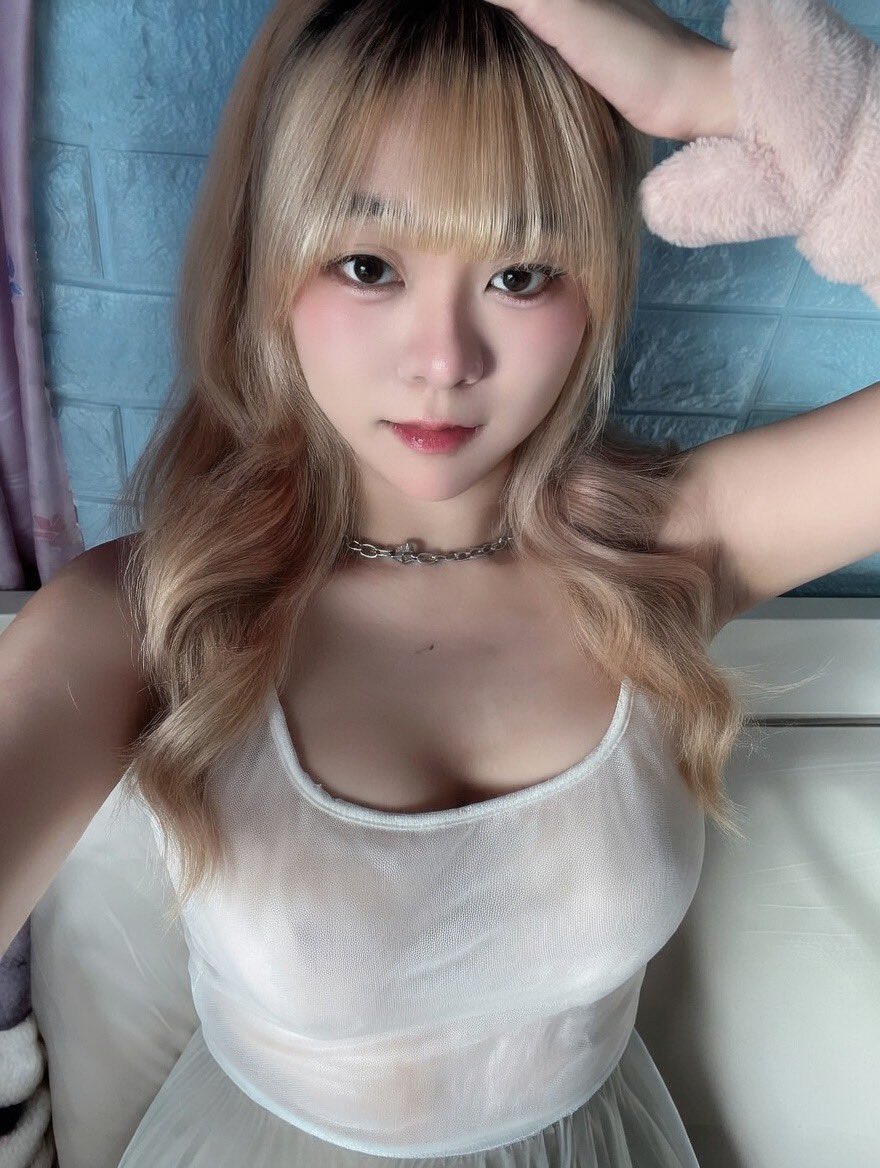 讀nursing淫底嘅女仔 tweet media