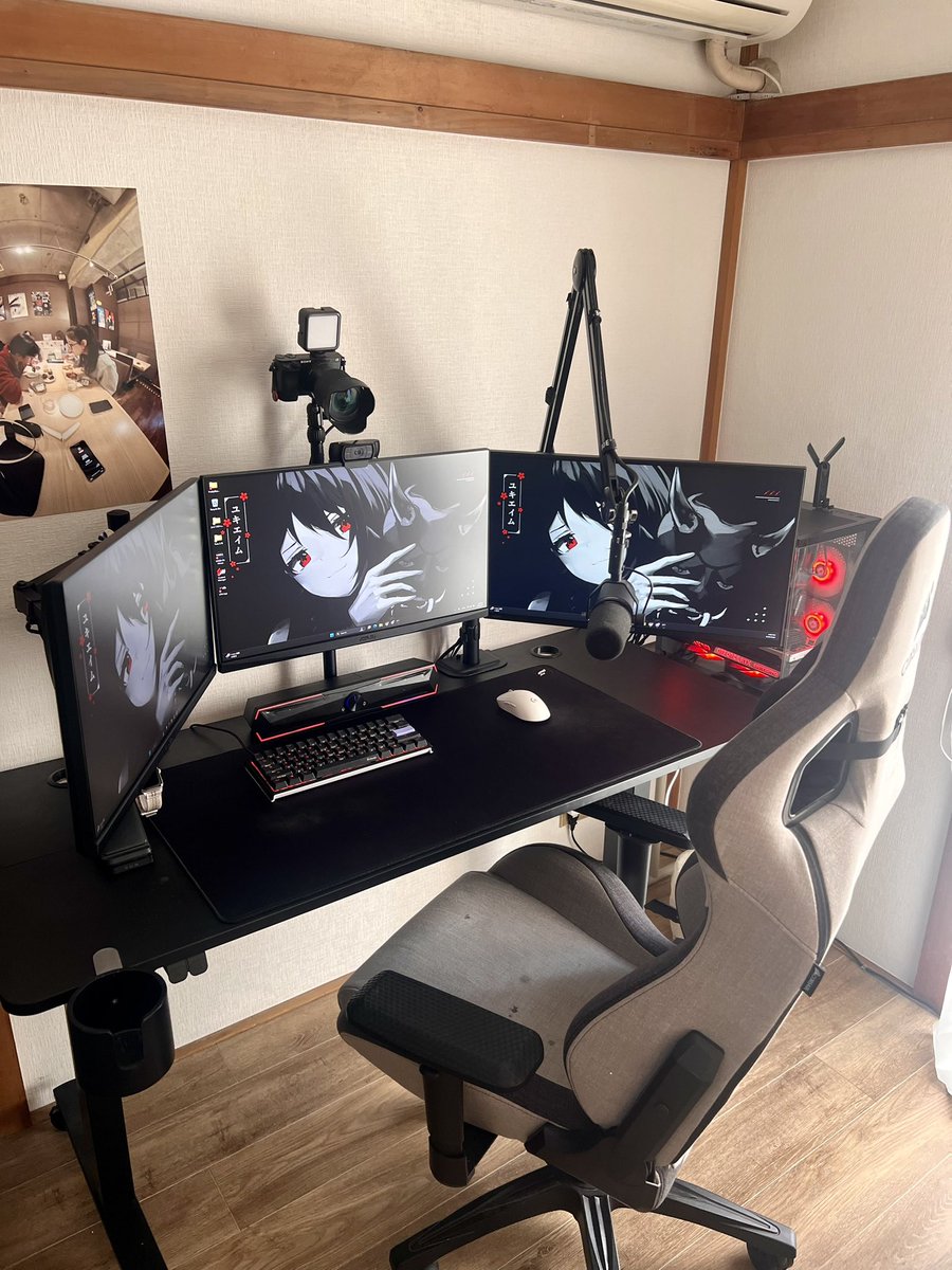 faltriii's tweet photo. +1 monitor https://t.co/KUrzE9SGCH