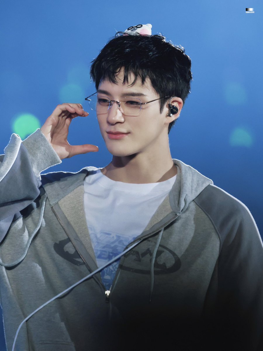 Haloimaura tweet media