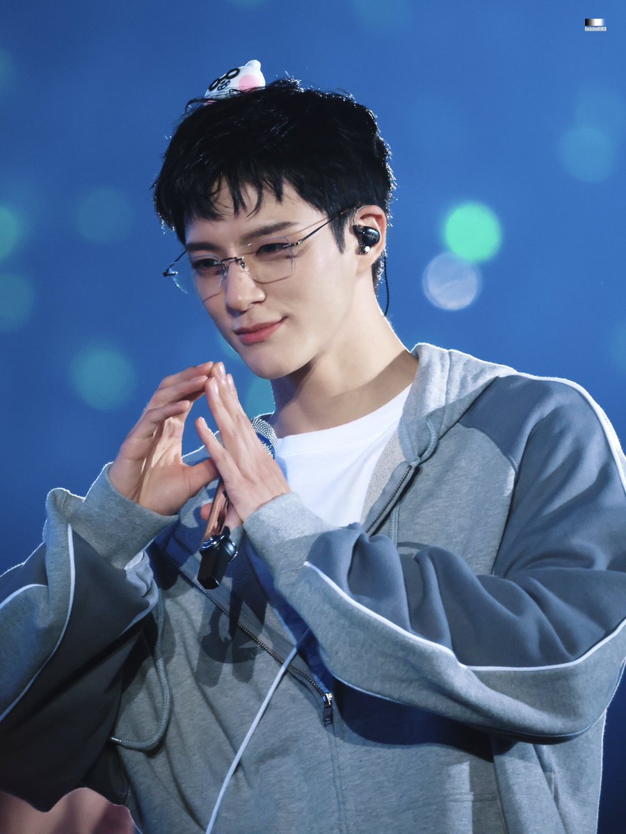 Haloimaura tweet media