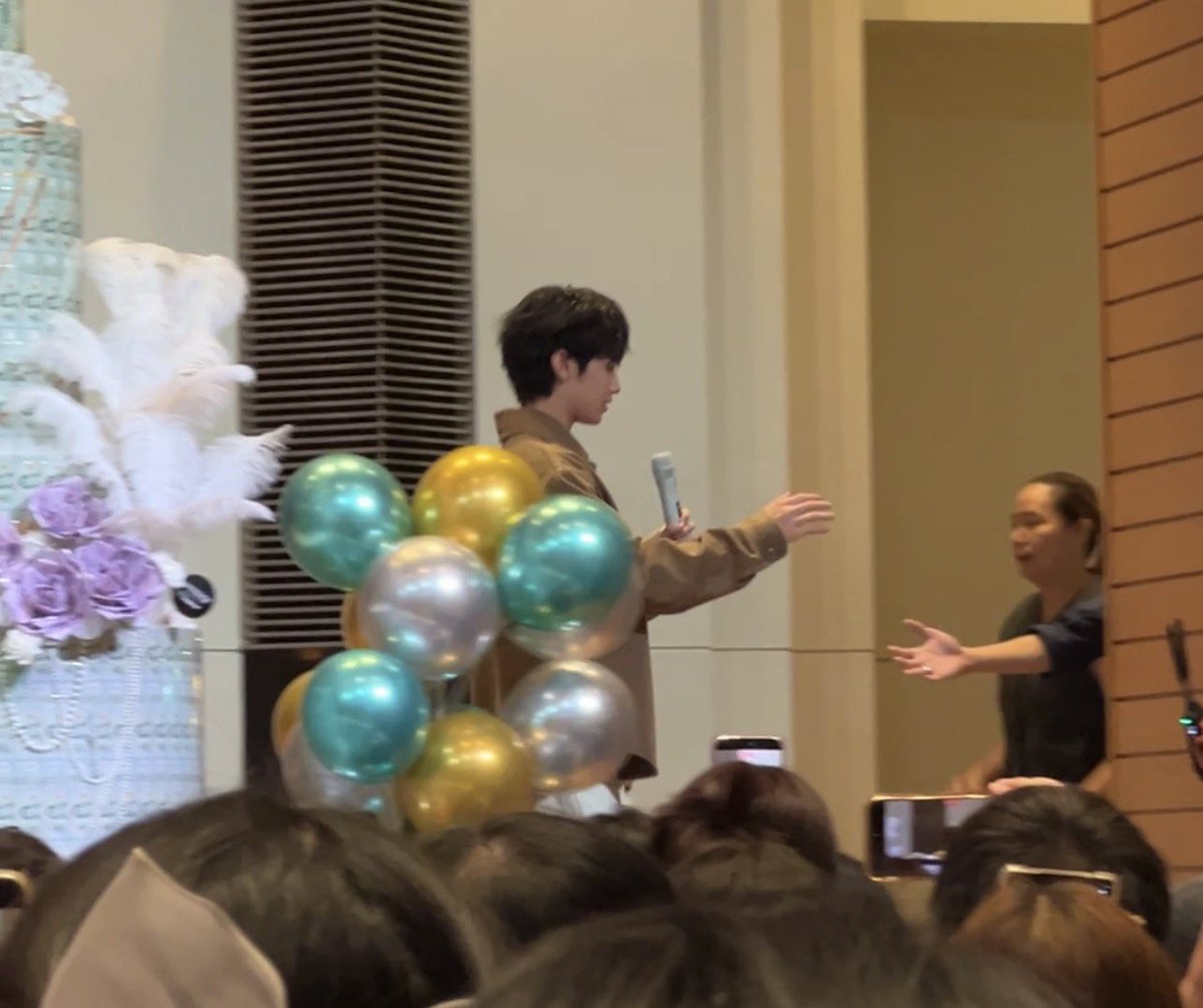 smile •ᴥ• tweet media