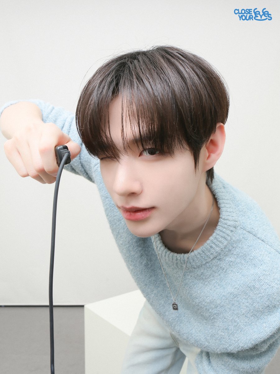 CLOSE YOUR EYES tweet media