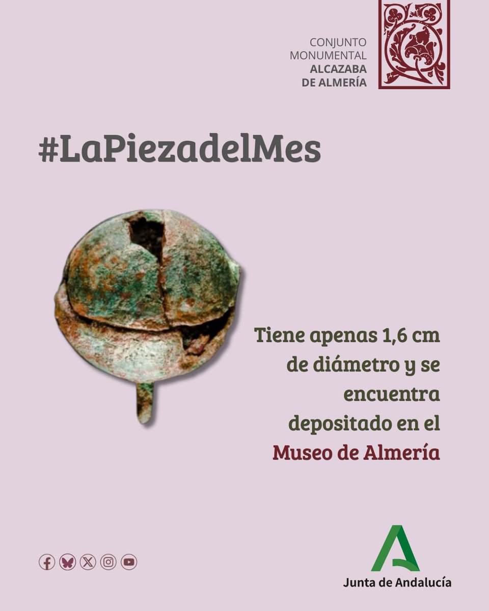 AlcazabaAlmeria's tweet photo. #LaPiezadelMes | Hoy, como último domingo del mes, os traemos este precioso pendiente en forma de cascabel, documentado en la #AlcazabaAlmeria en la segunda mitad del siglo XX, y depositado en el #MuseodeAlmeria. https://t.co/VmOt3TG5gf