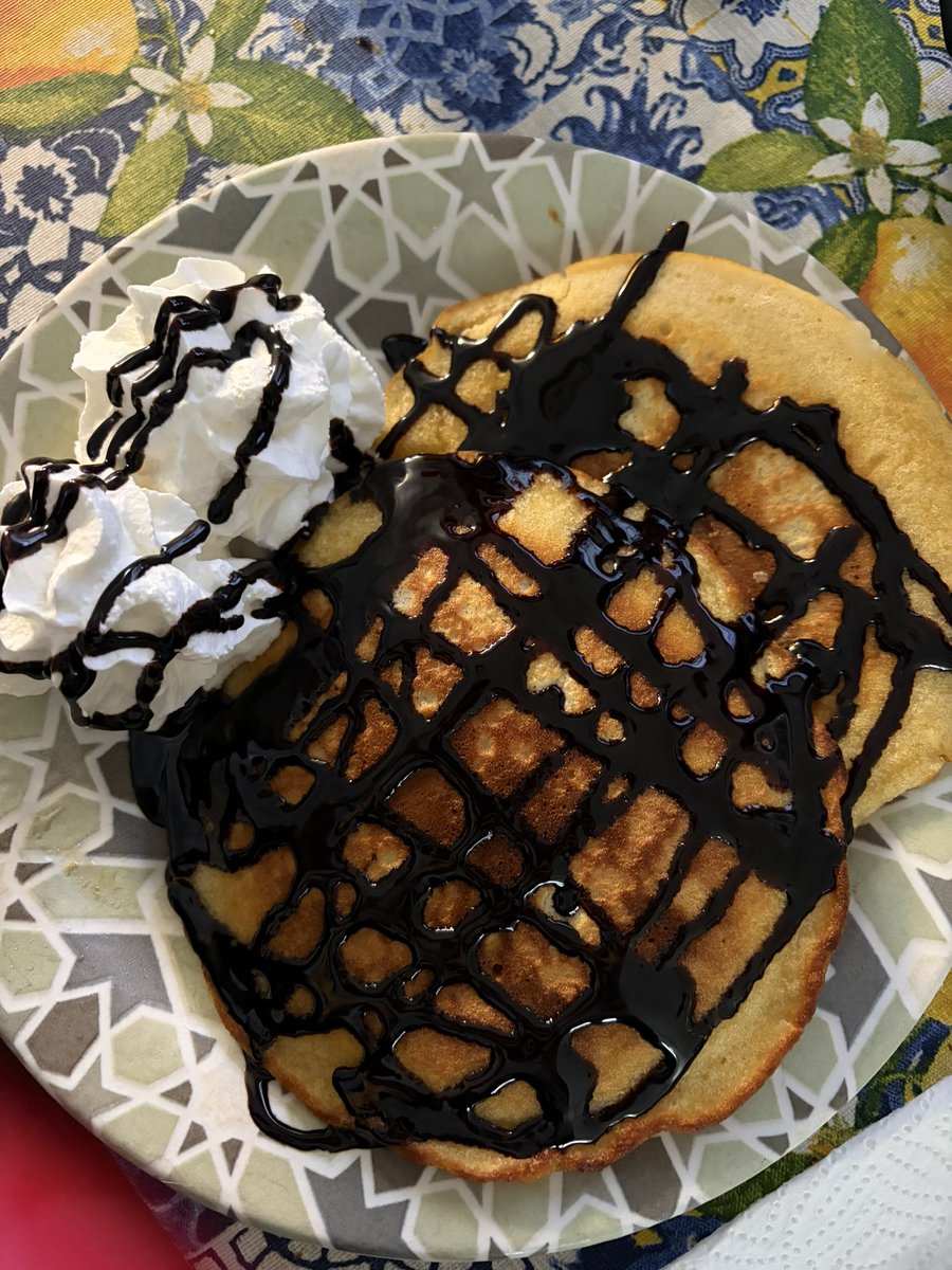 MissGlock tweet media