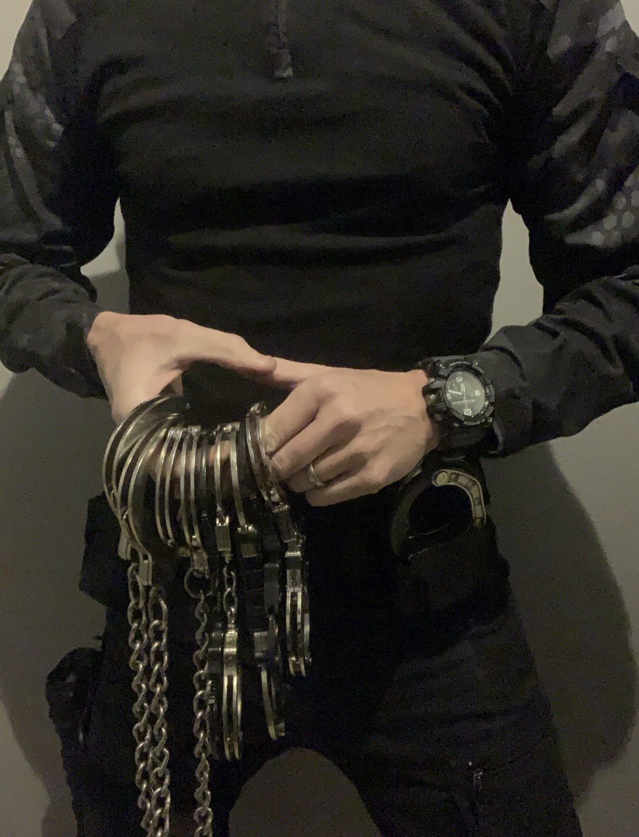 BondageUniforms tweet media