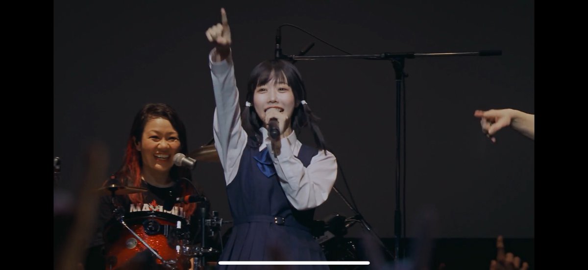 SETO042907's tweet photo. ホルモンのLIVEのゲストで出てた三船フミコcosのあのちゃん可愛いすぎる、、
LIVE見るためにAbemaプレミアム入ろかな🤔🤔🤔 https://t.co/HBFUntfrlR
