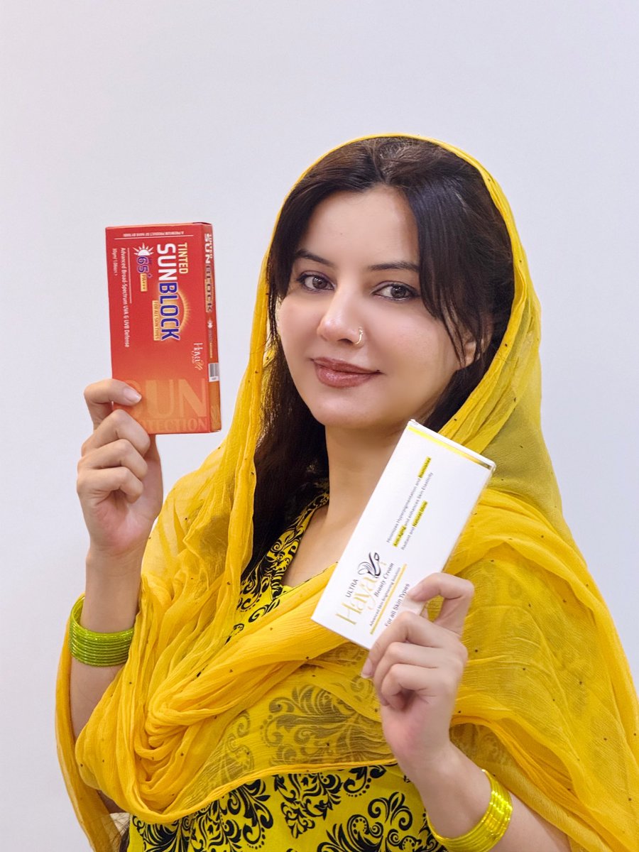 Rabipirzada's tweet image. دن اور رات کے لیے دو پرفیکٹ چیزیں۔۔۔
 رات کے لیے: الٹرا حیا بیوٹی کریم
گہری نمی، برائٹنس اور اسپاٹ لیس اسکن کا راز ۔۔۔
دن کے لیے: ٹنٹیڈ سن بلاک
سورج کی نقصان دہ شعاعوں سے حفاظت کے ساتھ نیچرل گلو۔۔۔
#DayNightRoutine #HayaBeauty #SkincareEssentials #GlowingSkin #BeautyRoutine