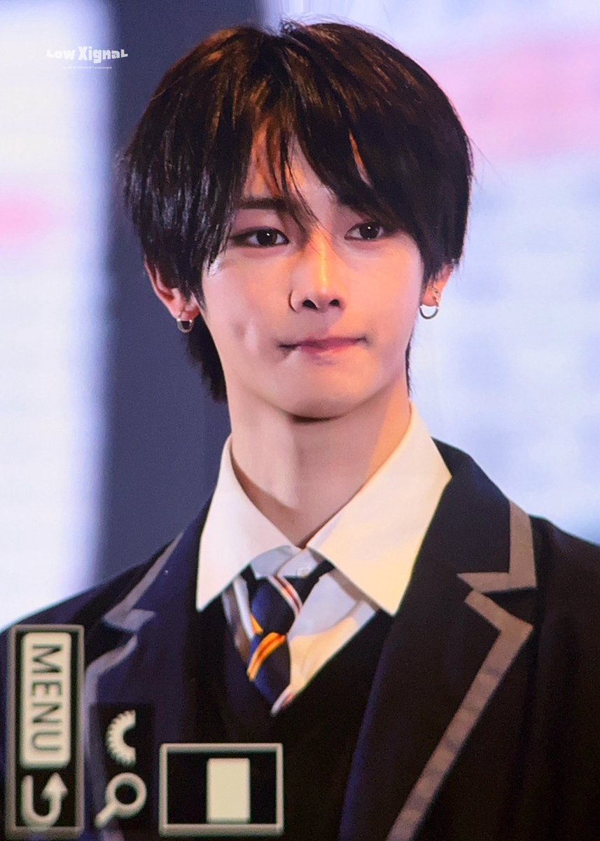 Low Xignal tweet media