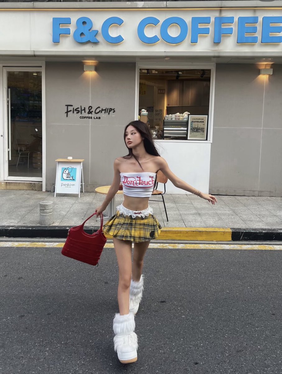 𝐿𝑒𝑒𝓃 ! tweet media