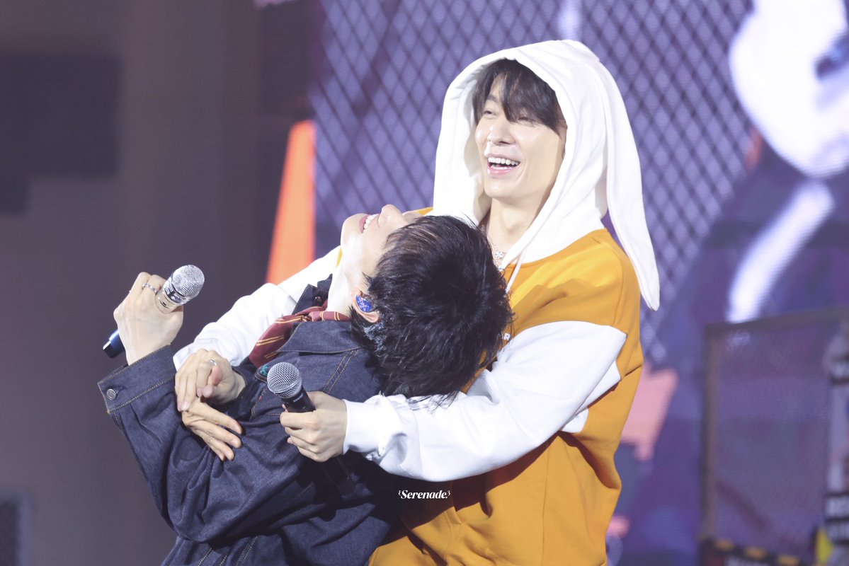 serenade33 tweet media