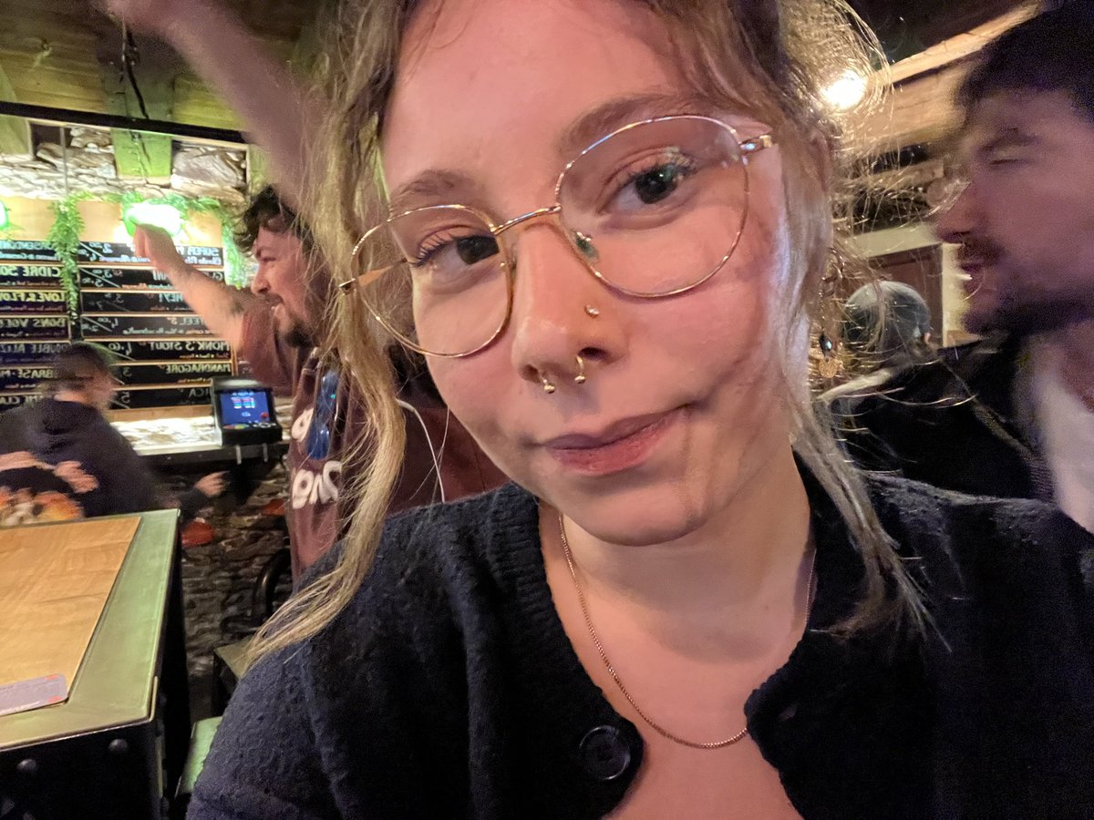 KC LOUISON tweet media