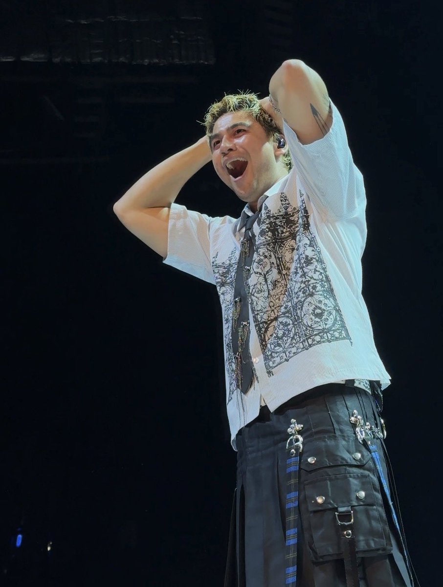 best of calum ⭐️ tweet media