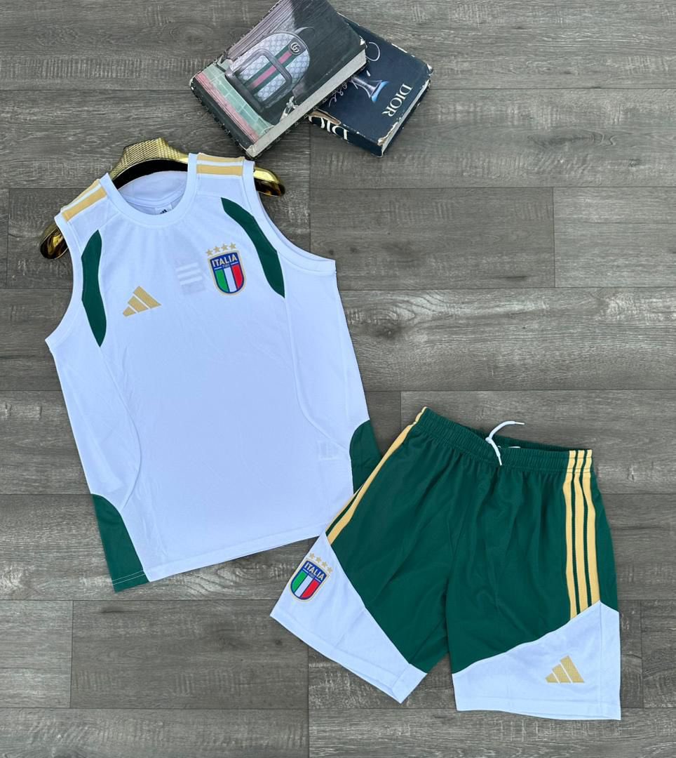 Trica Online Store tweet media