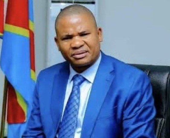 CHAUFFEUR Tout-Kin tweet media