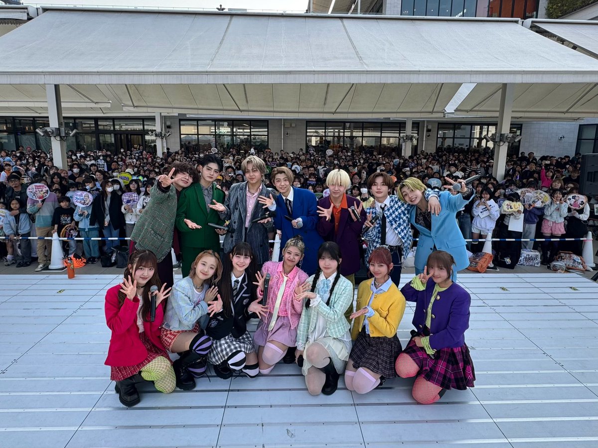 we_are_PG_'s tweet photo. 📌【今日の #PG】

#ミドナイP & #ミドナイG
📍 東京・有明ガーデン

ラストリリイベ、ありがとうございました❤️‍🔥

みなさんのおかげで
#ミドナイ のリリースイベントを
無事に走り切ることができました！🌈✨

第2部の最後にはサプライズで #CHAAMi が登場💛
「ミドナイ★スターチャレンジ」の結果が発表されました！
勝利したのは…ミドナイGでした！🎉

ご褒美や罰ゲームの様子は、
YouTubeで投稿予定ですので
ぜひチェックしてください❣️

#MIDNIGHTFEVER
#PG_全国ツアーを目指す小中学生集団