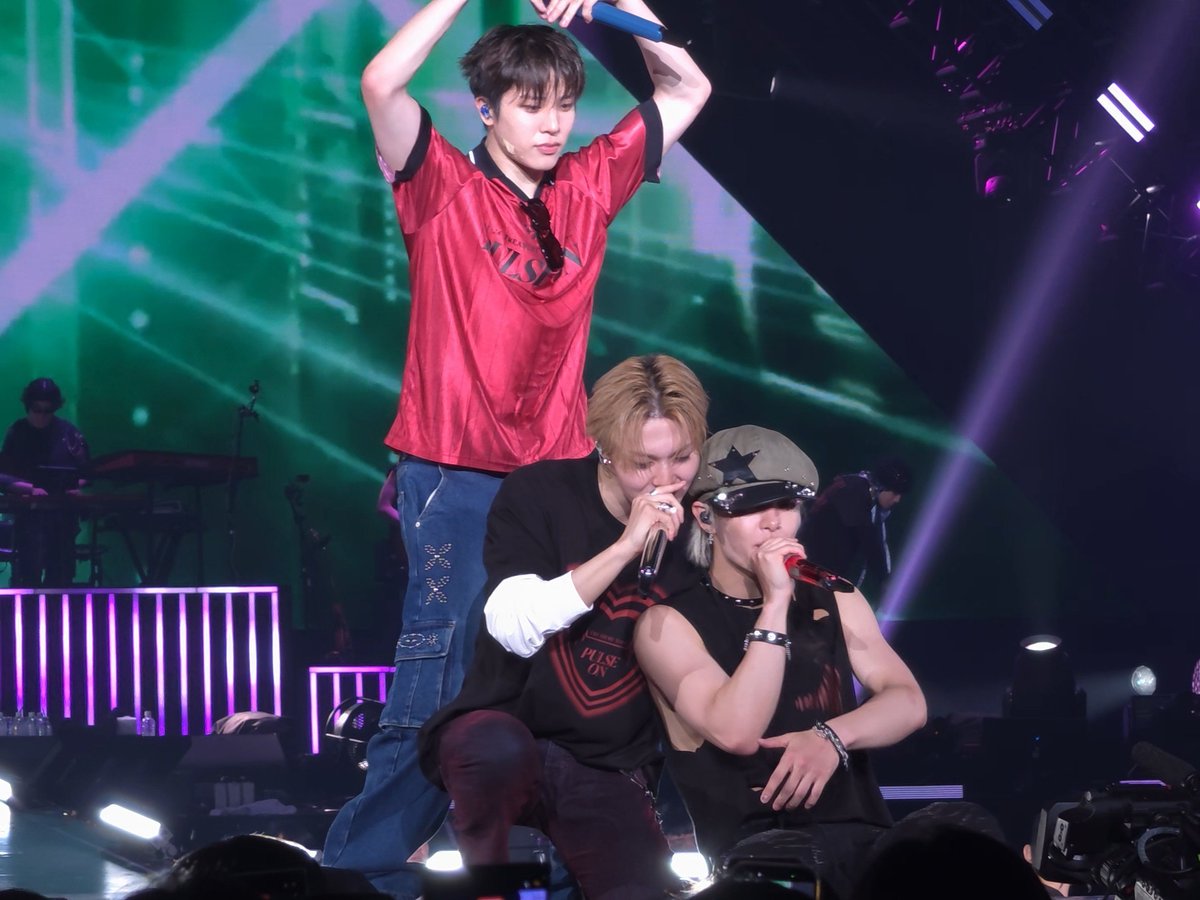 트뿡이🦍 tweet media