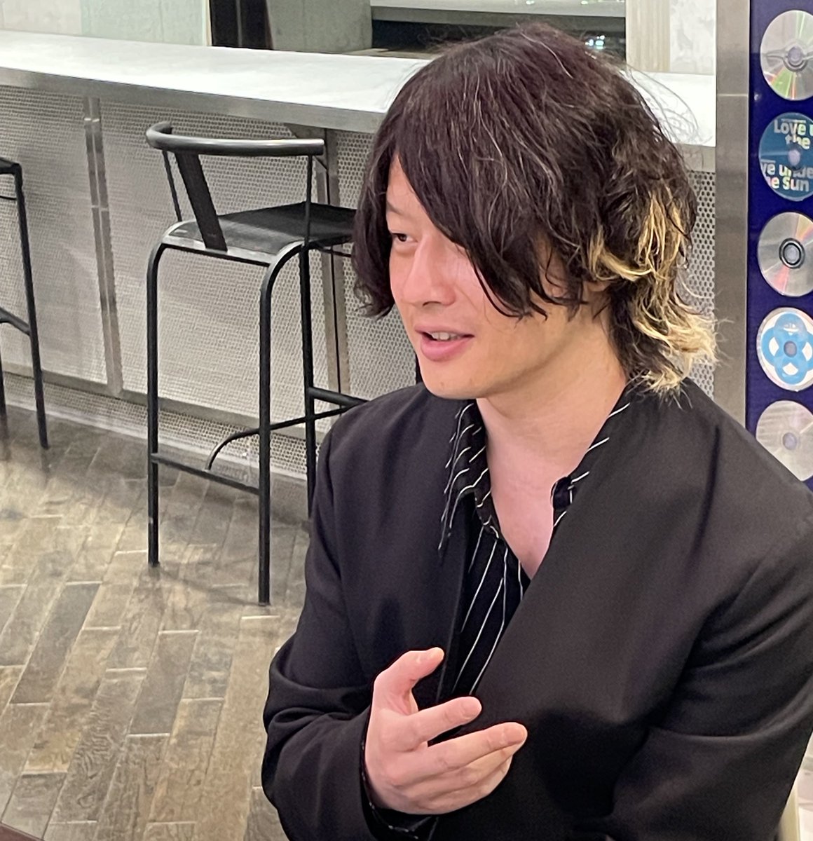 GORILLARADIO7's tweet image. まもなく20時から生放送🎉🎉
ZIP-FM GORILLA RADIO! 🦍🎶

テーマは〖 聖地巡礼🏯🎶 〗
まだまだメッセージお待ちしてます✌️

今日の打ち合わせ風景を📷

radikoはこちら💁
radiko.jp/share/?t=20260… 

#gorillaradio #Alexandros #zipfm