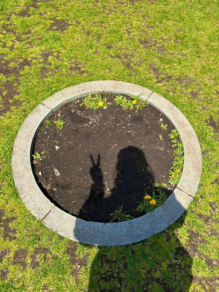 3年前、長年勤めた仕事を辞めて最初に行った場所がここだった！ずっとずっと行きたかったんだ！あの日、皆が見向きをしないこの場所に私だけが1人で興奮し、いっぱい撮影したよき思い出。遂に見つけちまったね…って思ったよね。🥹このスノードームは発想が天才✨これ持ってまた行きたい！