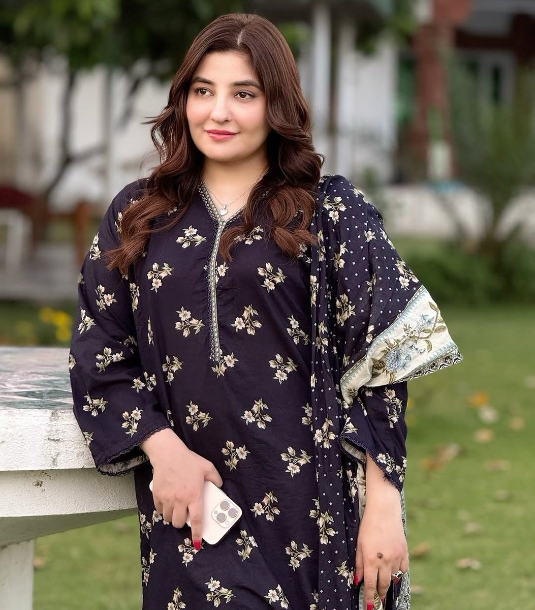 Sheraxii Tweets tweet media