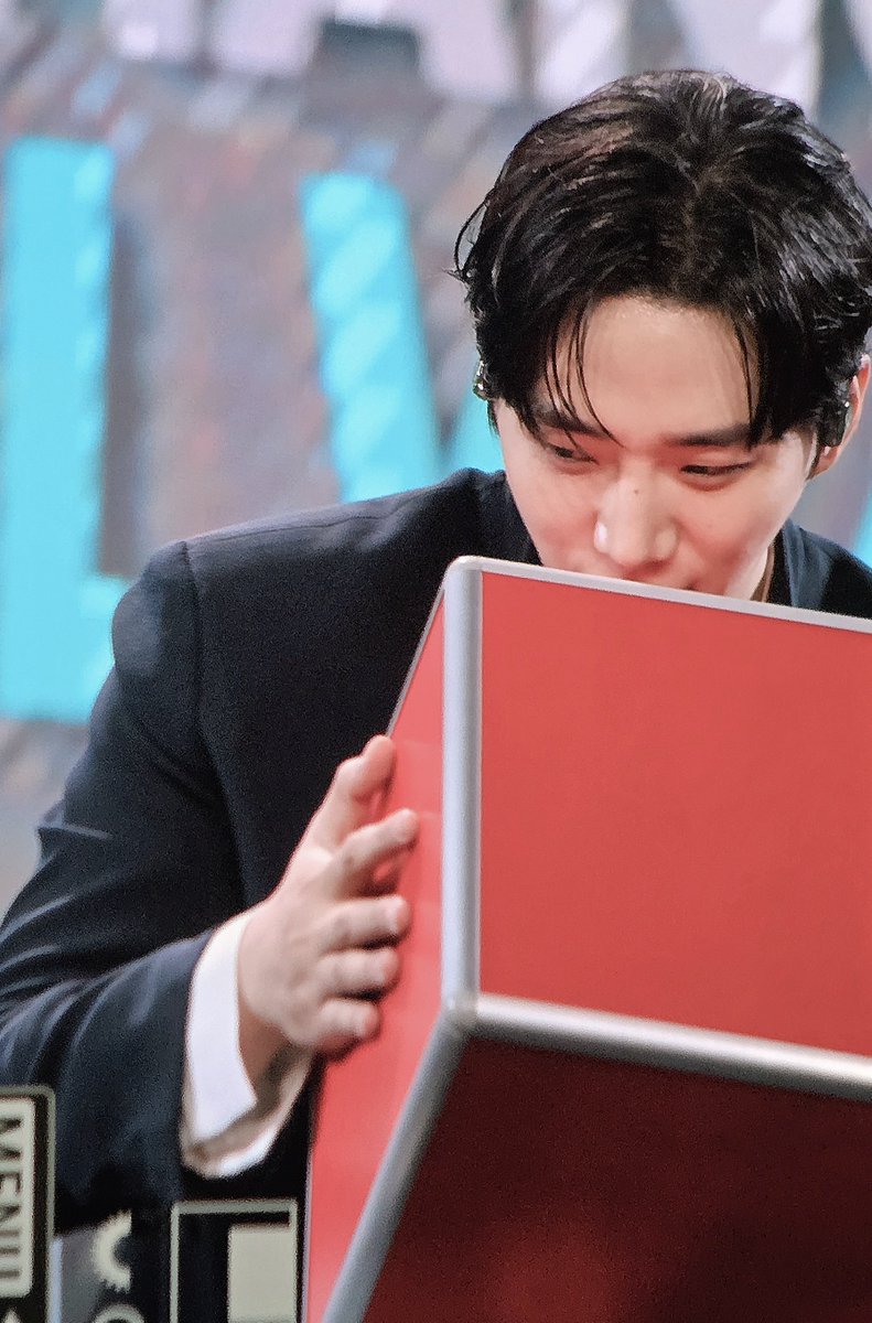 누너건_뚝 tweet media