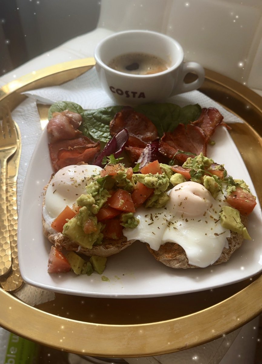 🥇 🐾 🎀 𝒜𝓋𝒶𝑒 𝒥𝒶𝑒 𝒦𝒶𝓉𝓏 🎀 🐾 🥇 tweet media