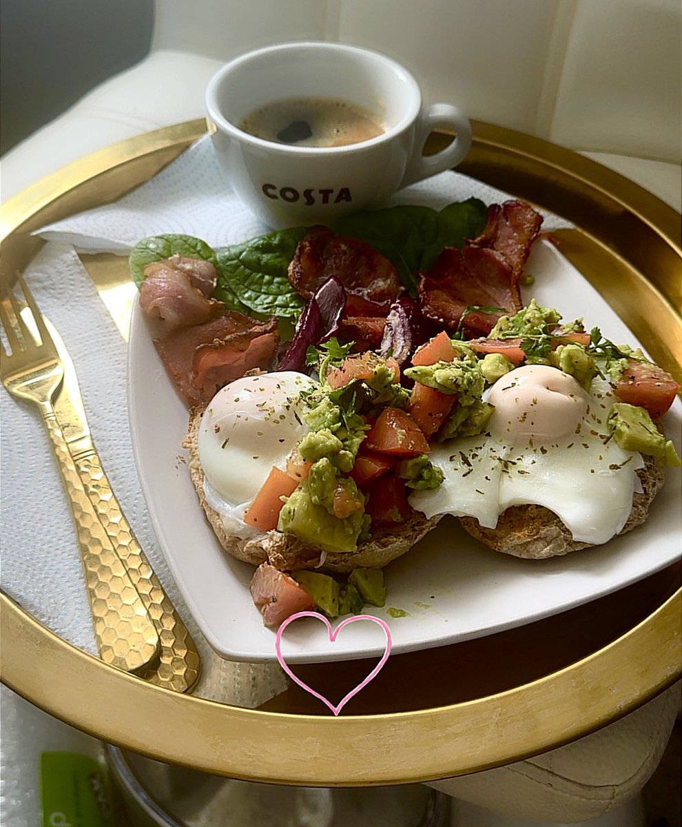 🥇 🐾 🎀 𝒜𝓋𝒶𝑒 𝒥𝒶𝑒 𝒦𝒶𝓉𝓏 🎀 🐾 🥇 tweet media