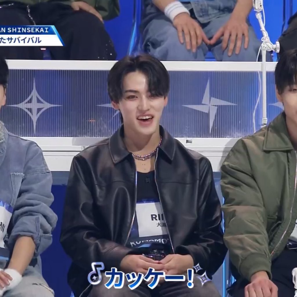 ⋆𝄞⋆ tweet media