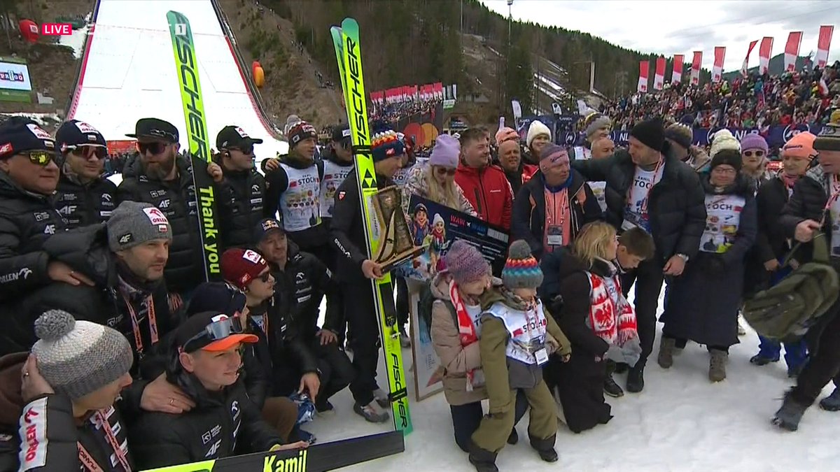 Adam Bucholz tweet media