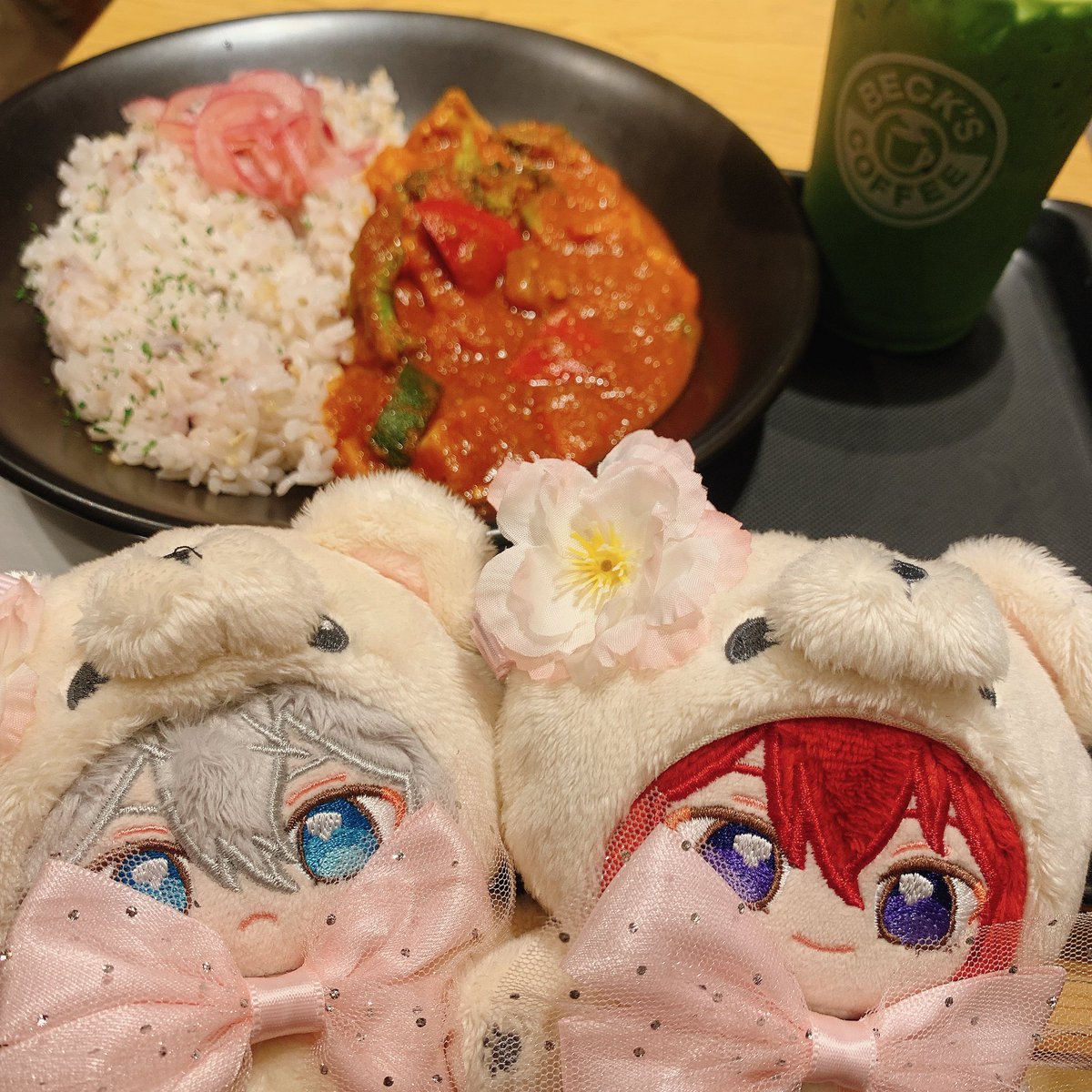 おむ子 tweet media