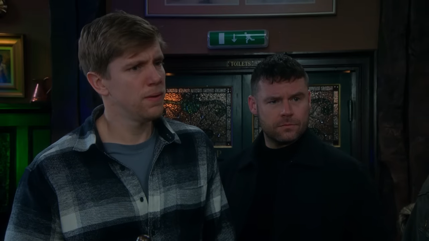 sh3oz__'s tweet image. #robron height difference appreciation post bc LOOK AT THEM