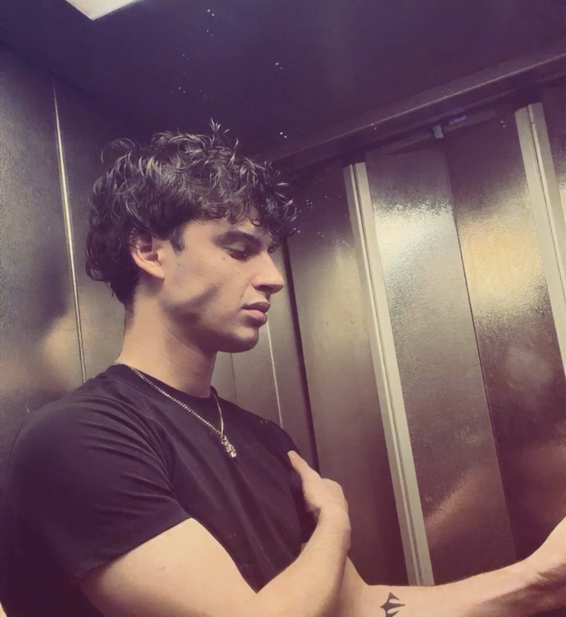 ANDREA ALBRIZIO tweet media