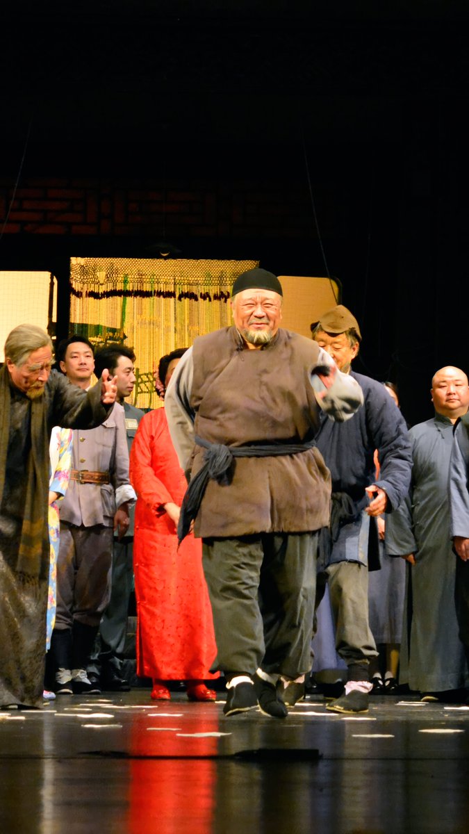 scbsdcfcfv tweet media