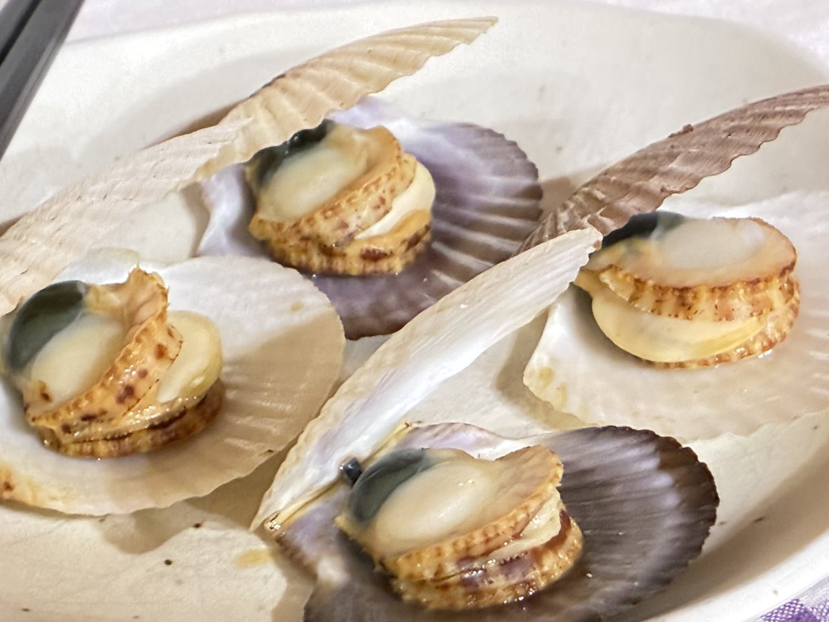 ごろどく tweet media