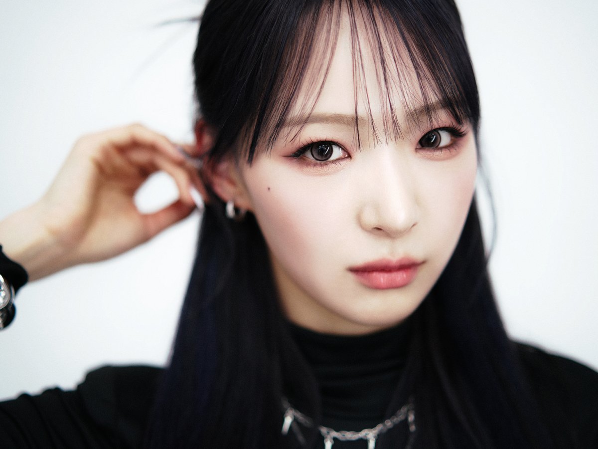 loveone_official tweet media