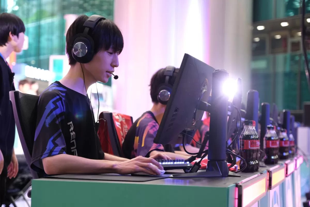 取材ぃぃeeeeee!!! tweet media