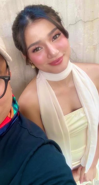 _dbakedsushi's tweet photo. ANG GANDA GANDA NAMAN NG GIRLYPOP NA YAN!!!!!!!!!!!
#BelleMariano https://t.co/aYlgvrEZnD