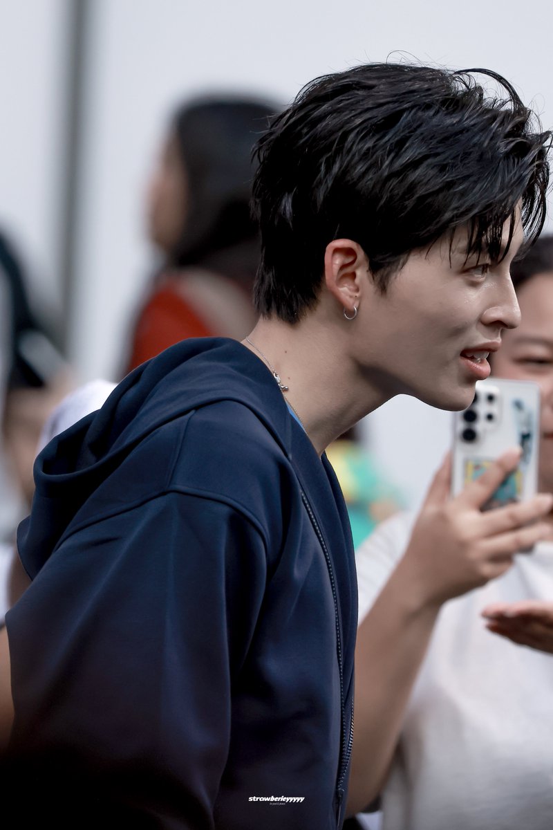 ♡𝙨𝙩𝙧𝙖𝙬𝘣𝘦𝘳𝘳𝘪𝘦𝘺𝘺𝘺 ᵕ̈ tweet media