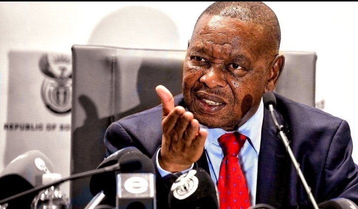 zeusblxck tweet media